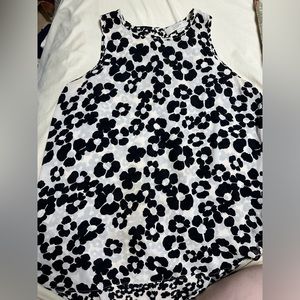 Loft Cream-Black Tank. Flowy material. Medium